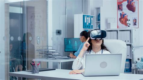 7. Virtual Reality: Revolutionizing Healthcare Training