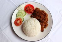Resep Opor Ayam Kuning Gurih untuk Momen Lebaran dan Keluarga Resep Opor Ayam Kuning Gurih untuk Momen Lebaran dan Keluarga