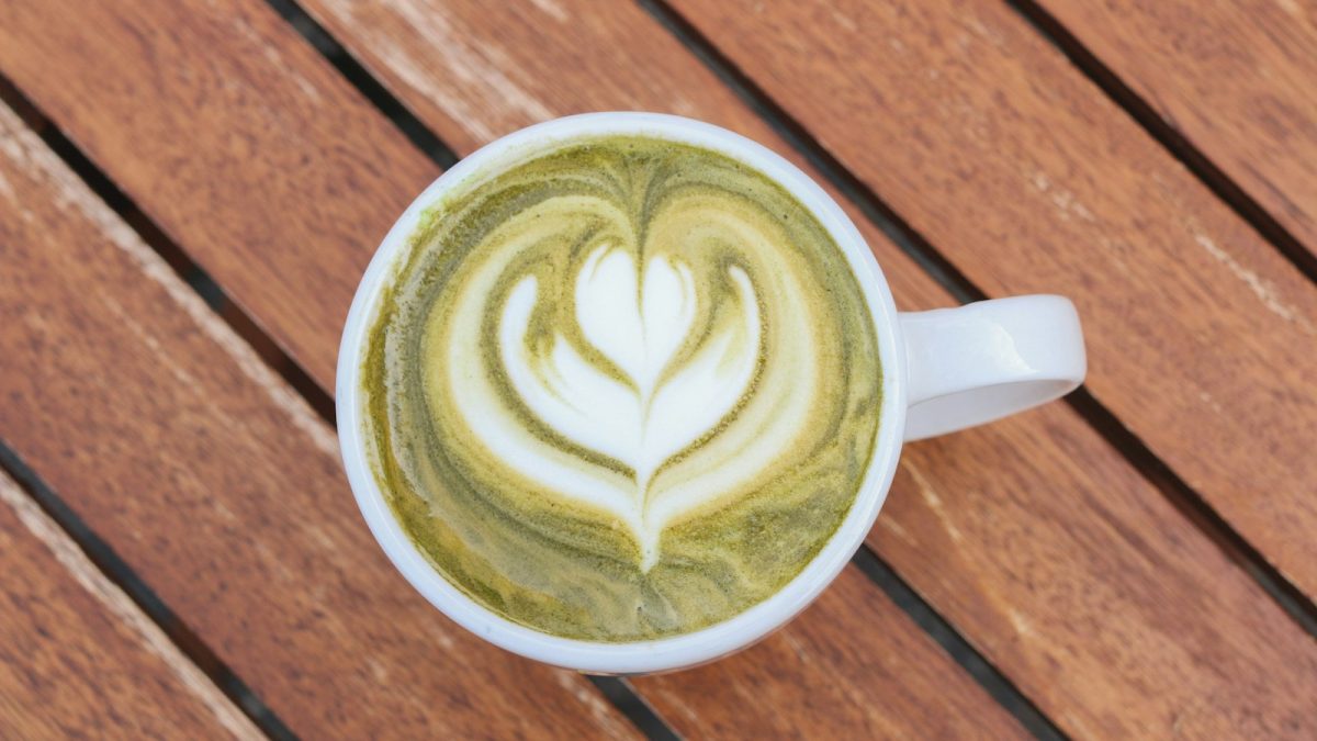 Resep Strawberry Matcha Latte Viral 2026 yang Segar, Cantik, dan Mudah Dibuat