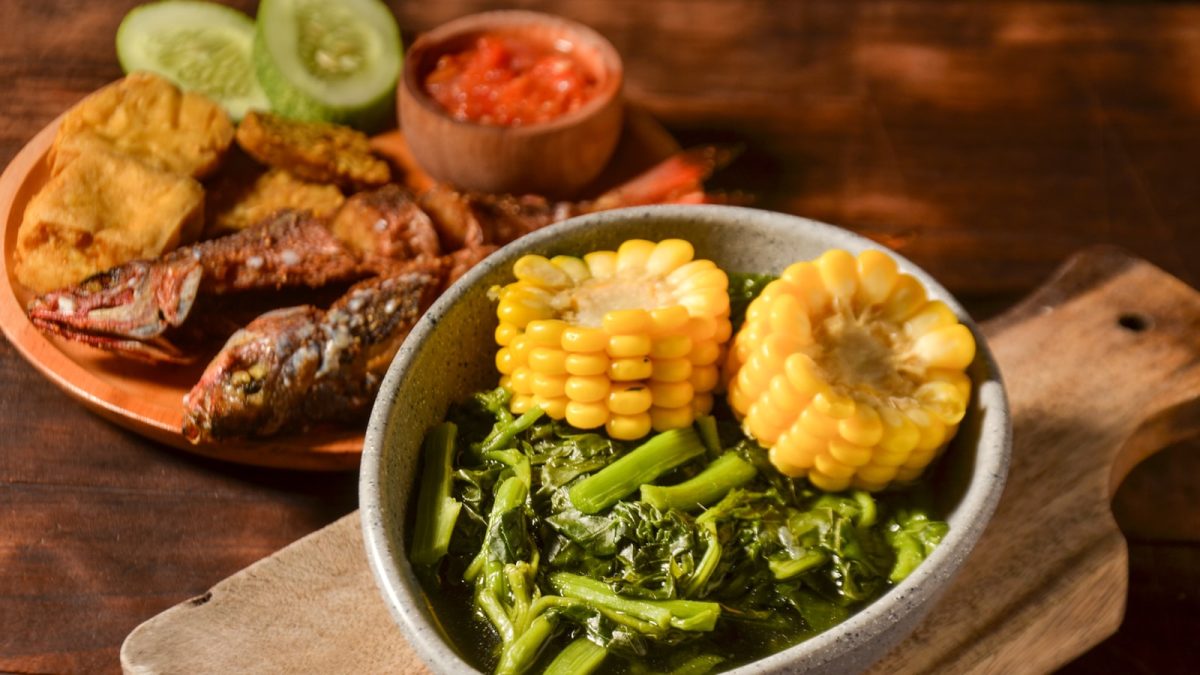 Resep Kapurung Kangkung Kuah Gurih Asam Segar yang Praktis untuk Menu Rumahan